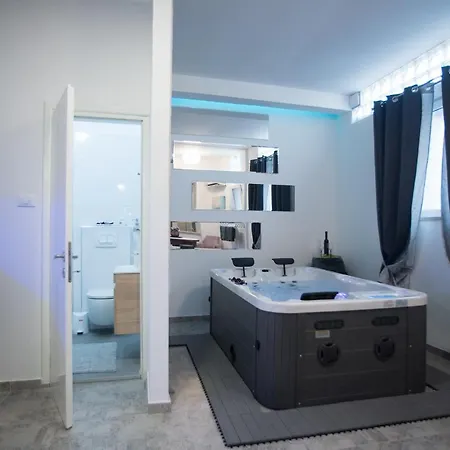 Studio Cittavecchia Apartment *