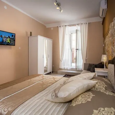 Studio Cittavecchia Apartment